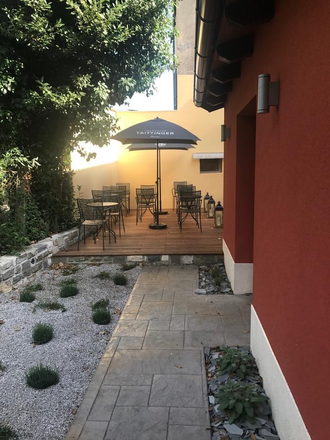 Wingbay B&B Portorož Extérieur photo